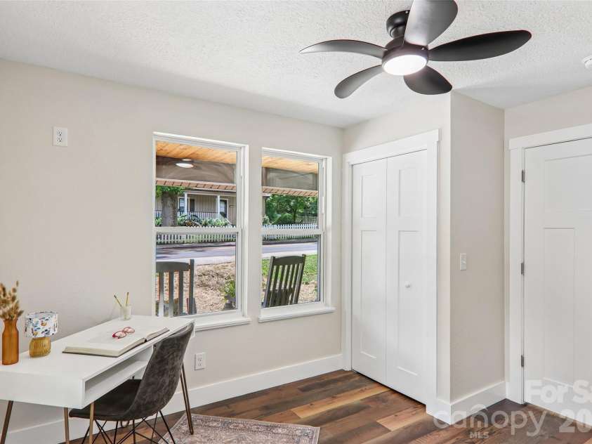 169 East Street, Waynesville, NC 28786.  MLS# CAR4394289, YatesRealty ID 32372. 