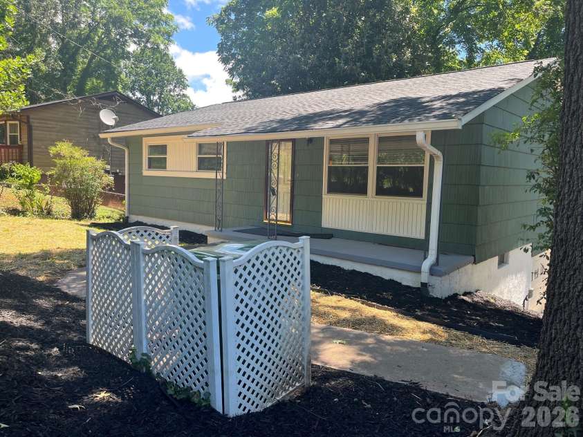 354 Brevard Road, Asheville, NC 28806.  MLS# CAR4396770, YatesRealty ID 32373. 