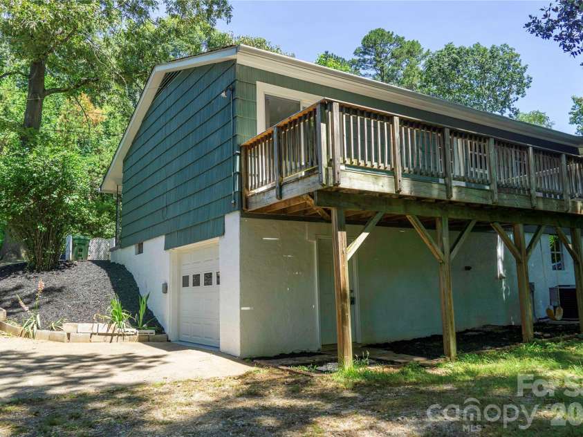 354 Brevard Road, Asheville, NC 28806.  MLS# CAR4396770, YatesRealty ID 32373. 