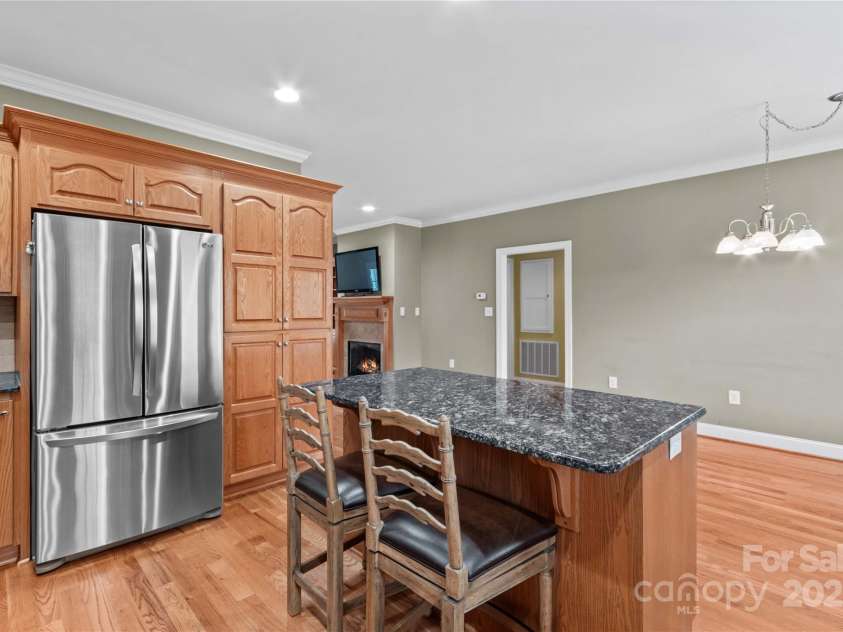 143 Larue Circle, Statesville, NC 28625.  MLS# CAR4287817, YatesRealty ID 32374. Kitchen