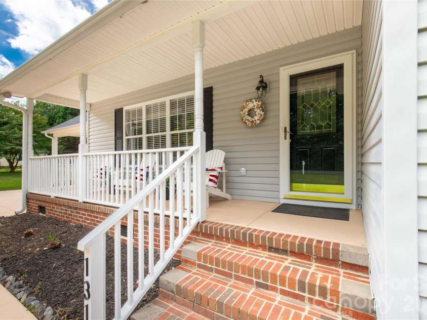 1315 Ridgewood Drive, Rock Hill, SC 29732.  MLS# CAR4393979, YatesRealty ID 32376. 