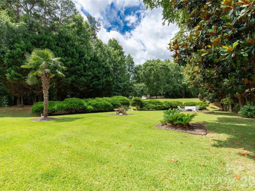 1315 Ridgewood Drive, Rock Hill, SC 29732.  MLS# CAR4393979, YatesRealty ID 32376. 
