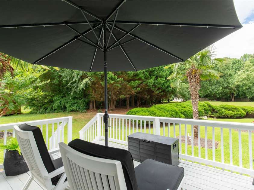 1315 Ridgewood Drive, Rock Hill, SC 29732.  MLS# CAR4393979, YatesRealty ID 32376. 