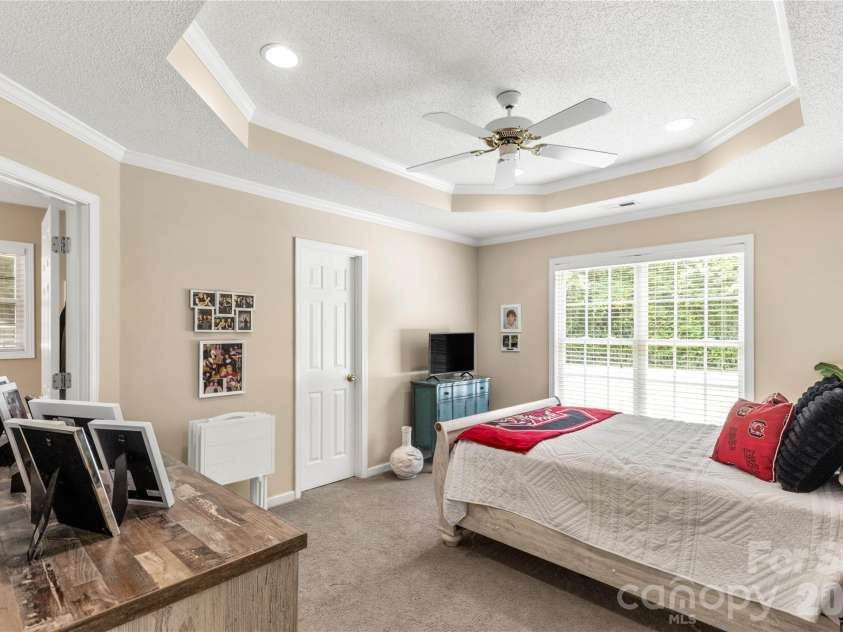 1315 Ridgewood Drive, Rock Hill, SC 29732.  MLS# CAR4393979, YatesRealty ID 32376. 
