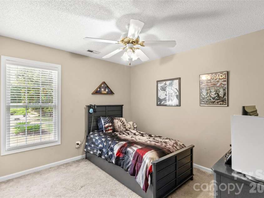 1315 Ridgewood Drive, Rock Hill, SC 29732.  MLS# CAR4393979, YatesRealty ID 32376. 