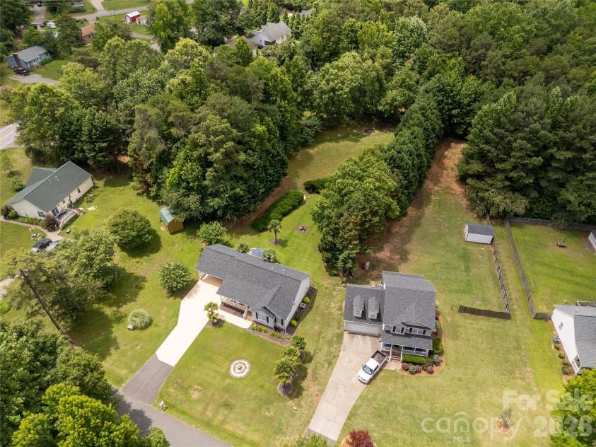 1315 Ridgewood Drive, Rock Hill, SC 29732.  MLS# CAR4393979, YatesRealty ID 32376. 