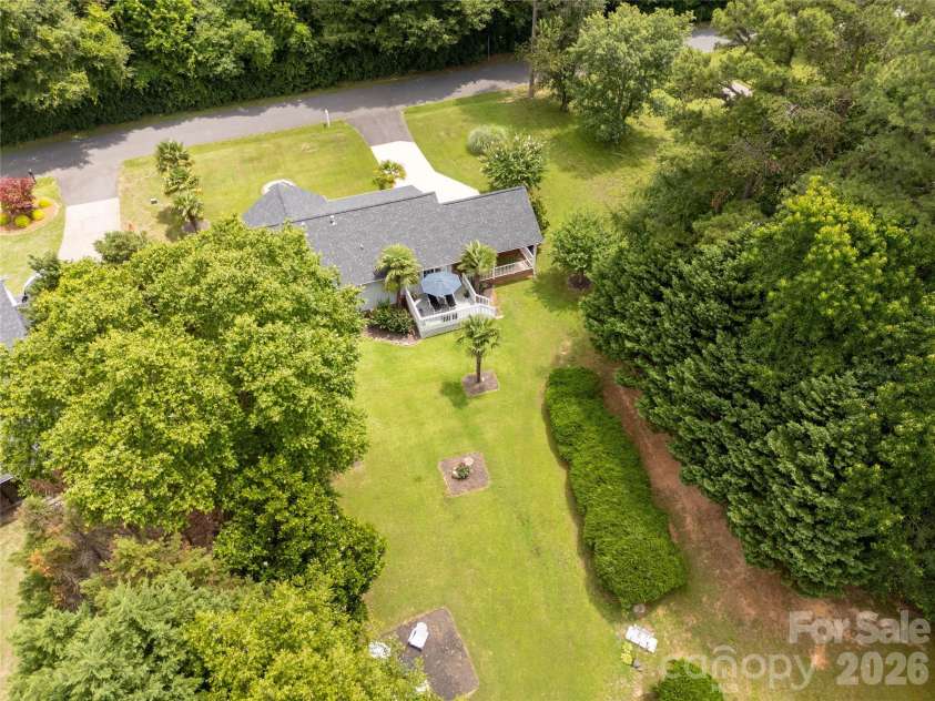 1315 Ridgewood Drive, Rock Hill, SC 29732.  MLS# CAR4393979, YatesRealty ID 32376. 