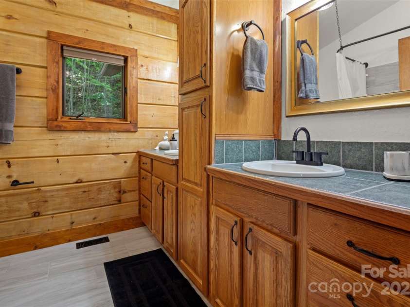 619 Leisure Lane, Burnsville, NC 28714.  MLS# CAR4265760, YatesRealty ID 32376. 