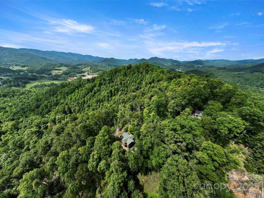 619 Leisure Lane, Burnsville, NC 28714.  MLS# CAR4265760, YatesRealty ID 32376. 