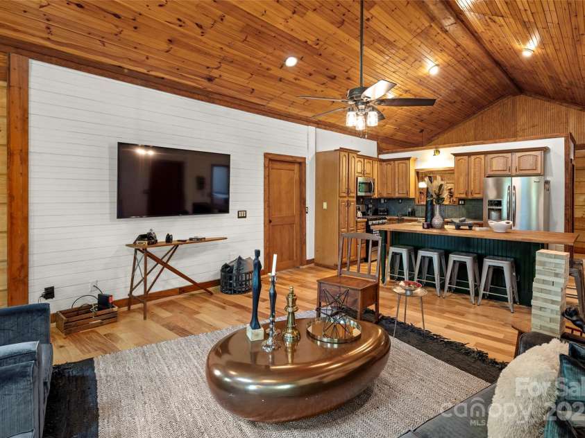 619 Leisure Lane, Burnsville, NC 28714.  MLS# CAR4326174, YatesRealty ID 32376. 