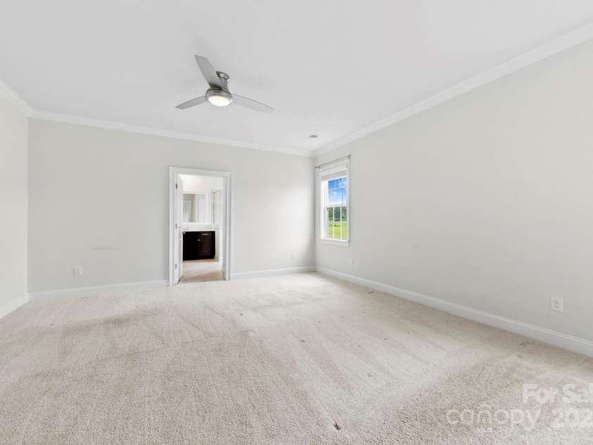 1300 Dali Boulevard, Mount Holly, NC 28120.  MLS# CAR4273269, YatesRealty ID 32377. 