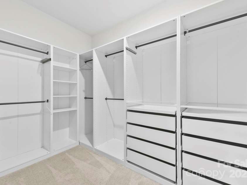 1300 Dali Boulevard, Mount Holly, NC 28120.  MLS# CAR4273269, YatesRealty ID 32377. 