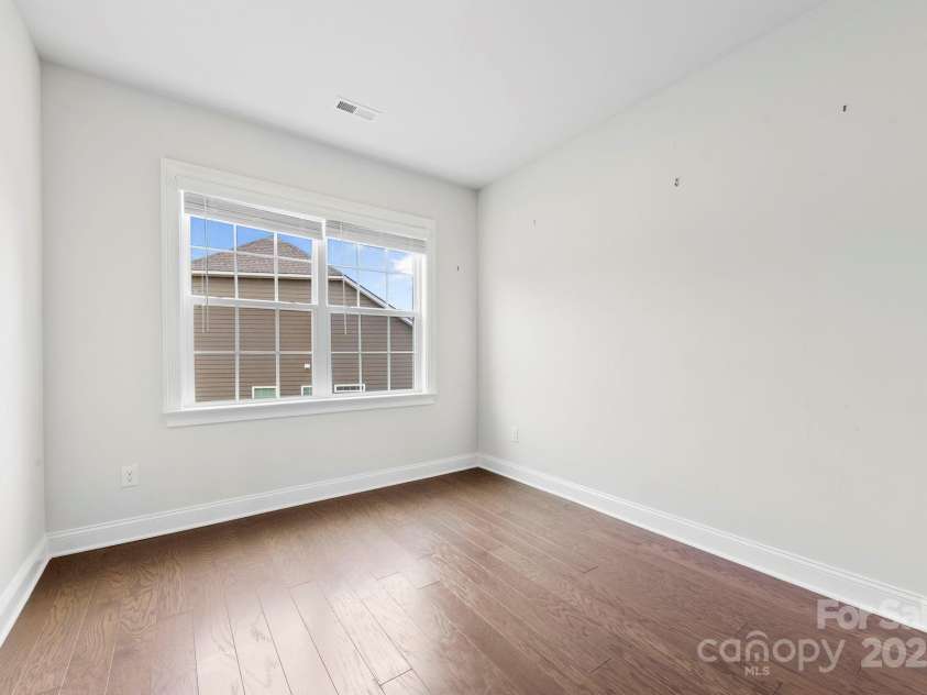 1300 Dali Boulevard, Mount Holly, NC 28120.  MLS# CAR4273269, YatesRealty ID 32377. 