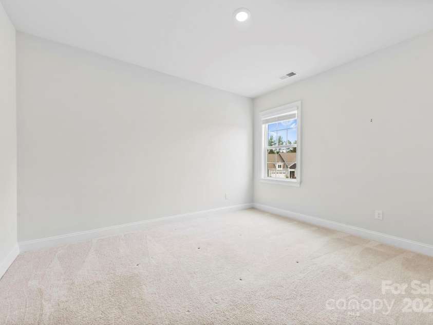 1300 Dali Boulevard, Mount Holly, NC 28120.  MLS# CAR4273269, YatesRealty ID 32377. 