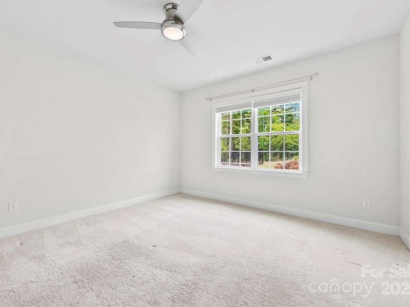 1300 Dali Boulevard, Mount Holly, NC 28120.  MLS# CAR4273269, YatesRealty ID 32377. 