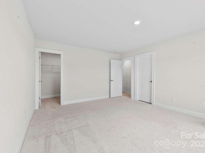 1300 Dali Boulevard, Mount Holly, NC 28120.  MLS# CAR4273269, YatesRealty ID 32377. 