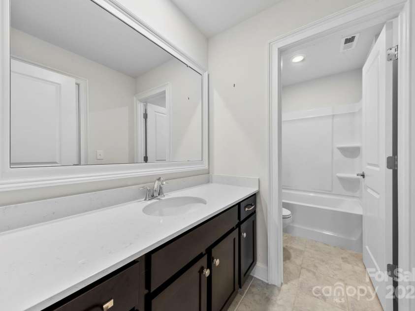 1300 Dali Boulevard, Mount Holly, NC 28120.  MLS# CAR4273269, YatesRealty ID 32377. 