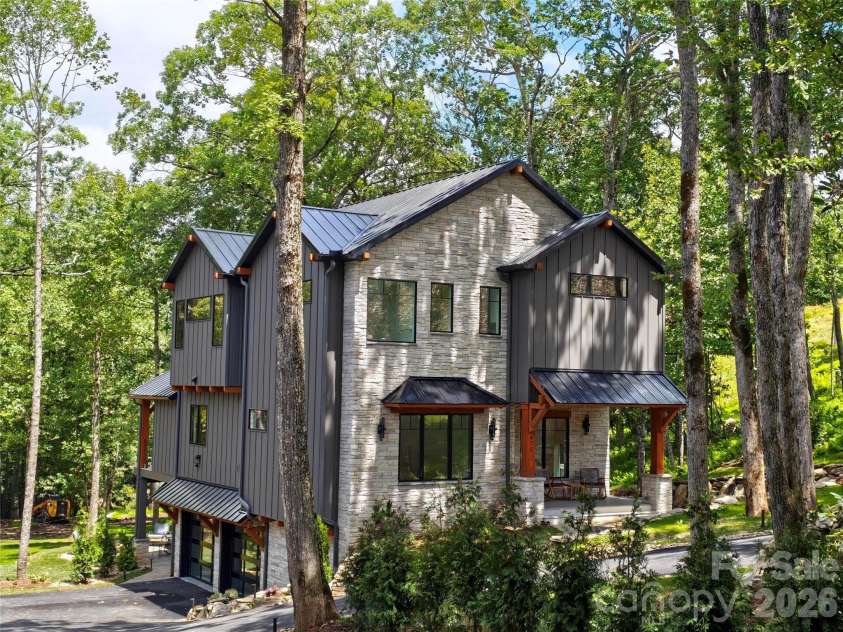 475 State View Road, Boone, NC 28607.  MLS# CAR4396761, YatesRealty ID 32377. 