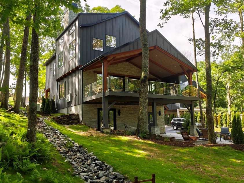 475 State View Road, Boone, NC 28607.  MLS# CAR4396761, YatesRealty ID 32377. 