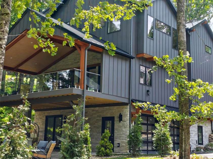 475 State View Road, Boone, NC 28607.  MLS# CAR4396761, YatesRealty ID 32377. 