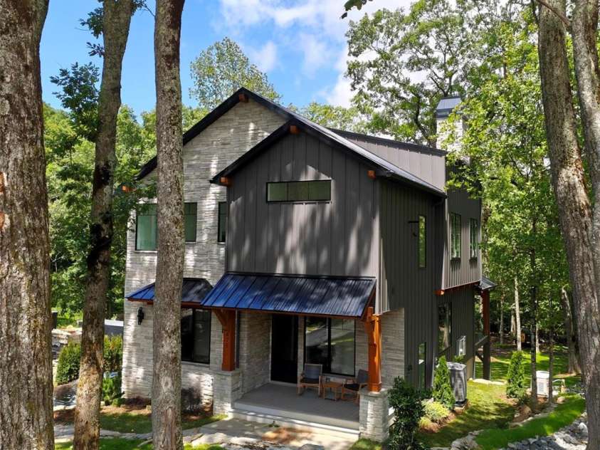475 State View Road, Boone, NC 28607.  MLS# CAR4396761, YatesRealty ID 32377. 