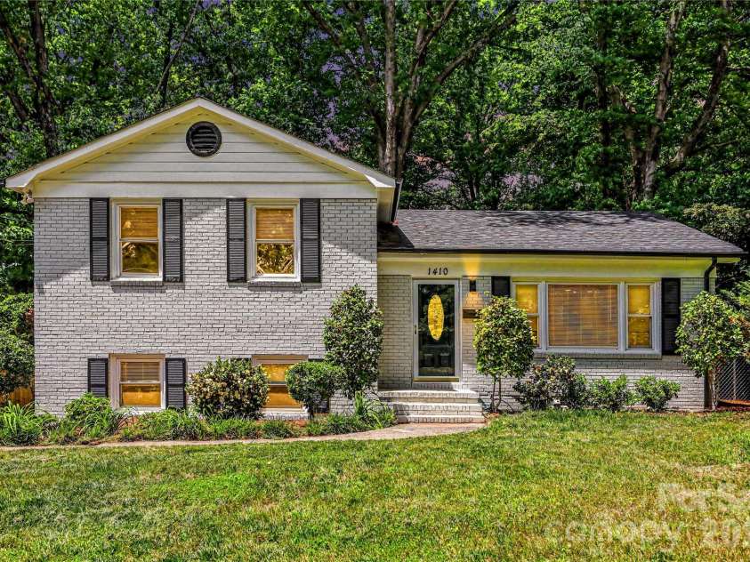1410 Burnley Road, Charlotte, NC 28210.  MLS# CAR4380063, YatesRealty ID 32378. Front Elevation