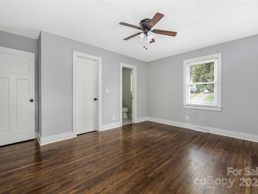 5337 Kildare Drive, Charlotte, NC 28215.  MLS# CAR4276941, YatesRealty ID 32379. Bedroom