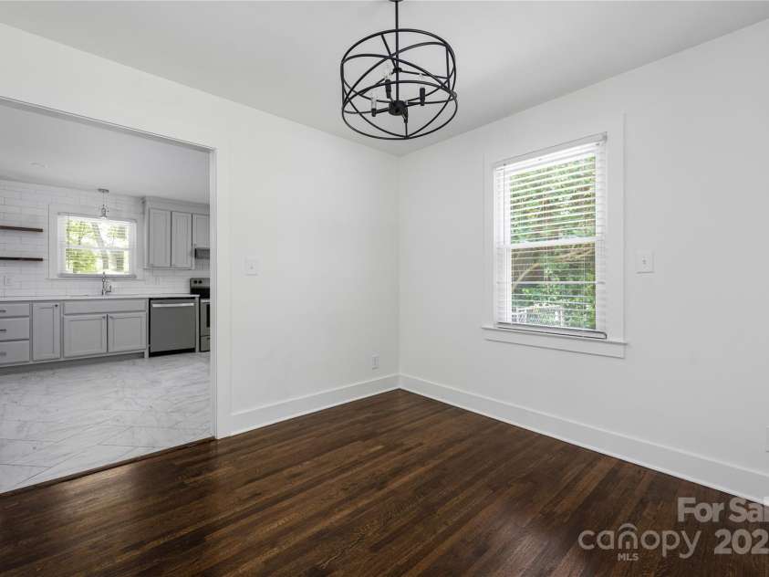 5337 Kildare Drive, Charlotte, NC 28215.  MLS# CAR4276941, YatesRealty ID 32379. Dining Room
