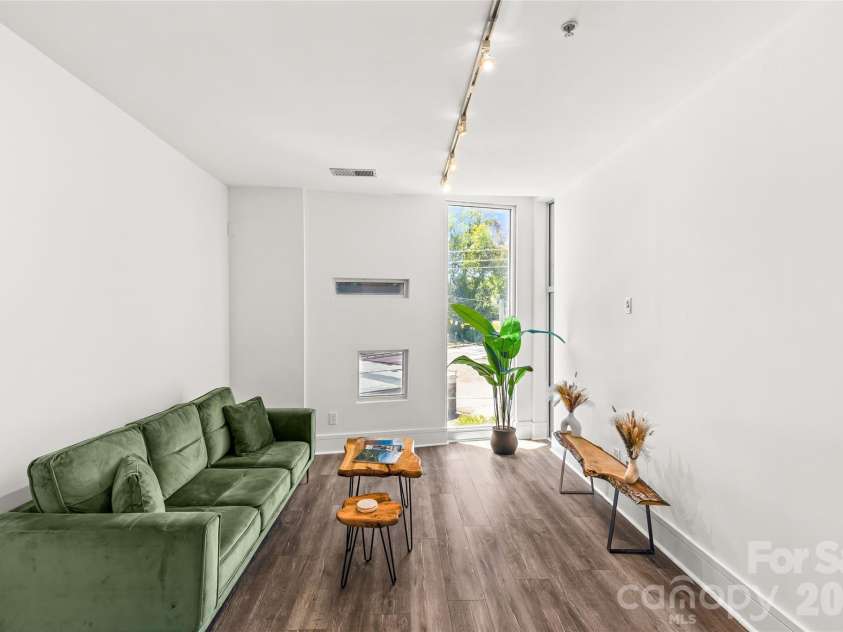 1600 Fulton Avenue, Charlotte, NC 28205.  MLS# CAR4381133, YatesRealty ID 3238. 