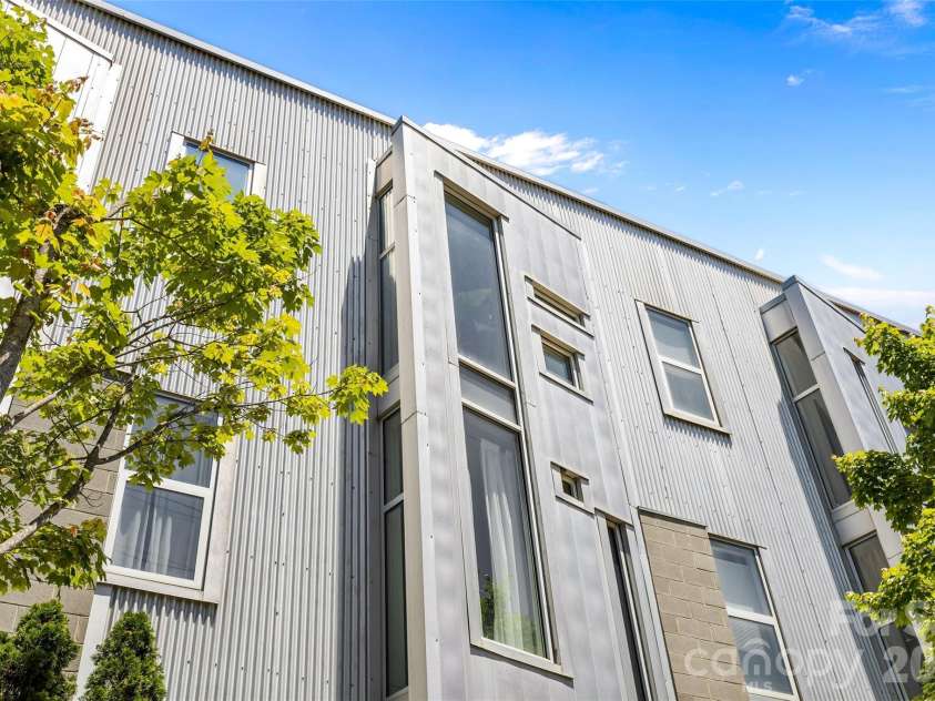 1600 Fulton Avenue, Charlotte, NC 28205.  MLS# CAR4381133, YatesRealty ID 3238. 