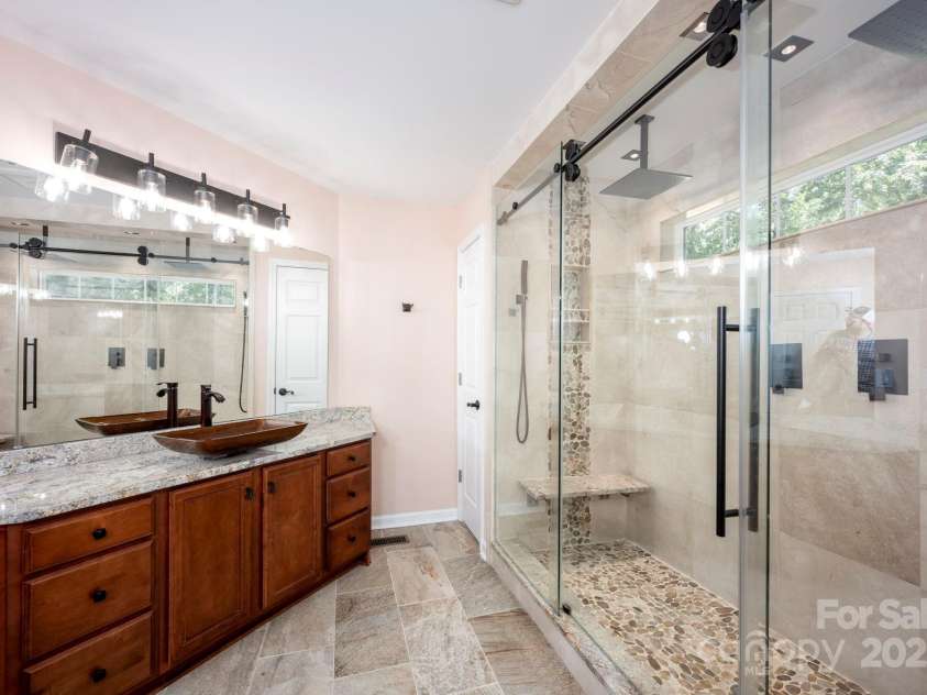 2624 Mt Isle Harbor Drive, Charlotte, NC 28214.  MLS# CAR4283520, YatesRealty ID 32381. Radiant Heat Floors