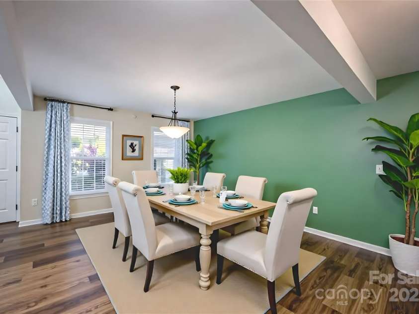 2624 Mt Isle Harbor Drive, Charlotte, NC 28214.  MLS# CAR4283520, YatesRealty ID 32381. Virtually Staged Dining Room