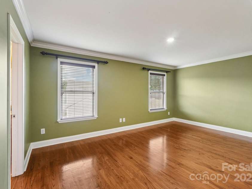 2703 Bramble Ridge Court, Charlotte, NC 28215.  MLS# CAR4285813, YatesRealty ID 32382. 