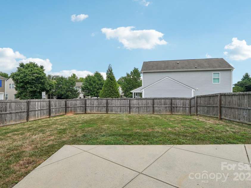 2703 Bramble Ridge Court, Charlotte, NC 28215.  MLS# CAR4285813, YatesRealty ID 32382. 