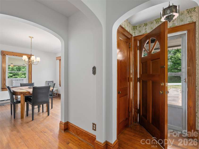 654 Ratcliff Cove Road, Waynesville, NC 28786.  MLS# CAR4396191, YatesRealty ID 32382. 
