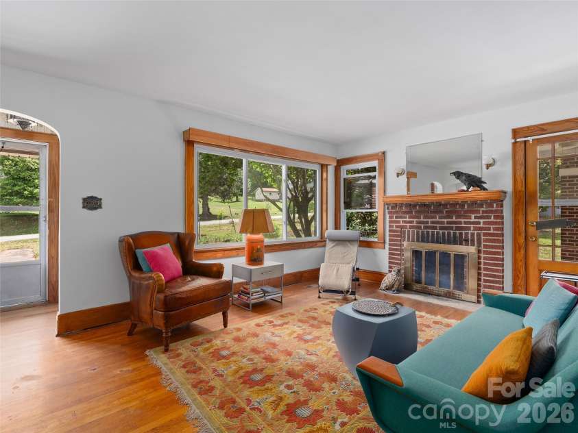 654 Ratcliff Cove Road, Waynesville, NC 28786.  MLS# CAR4396191, YatesRealty ID 32382. 