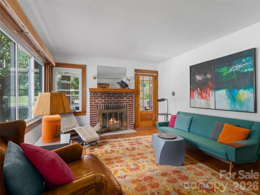 654 Ratcliff Cove Road, Waynesville, NC 28786.  MLS# CAR4396191, YatesRealty ID 32382. 