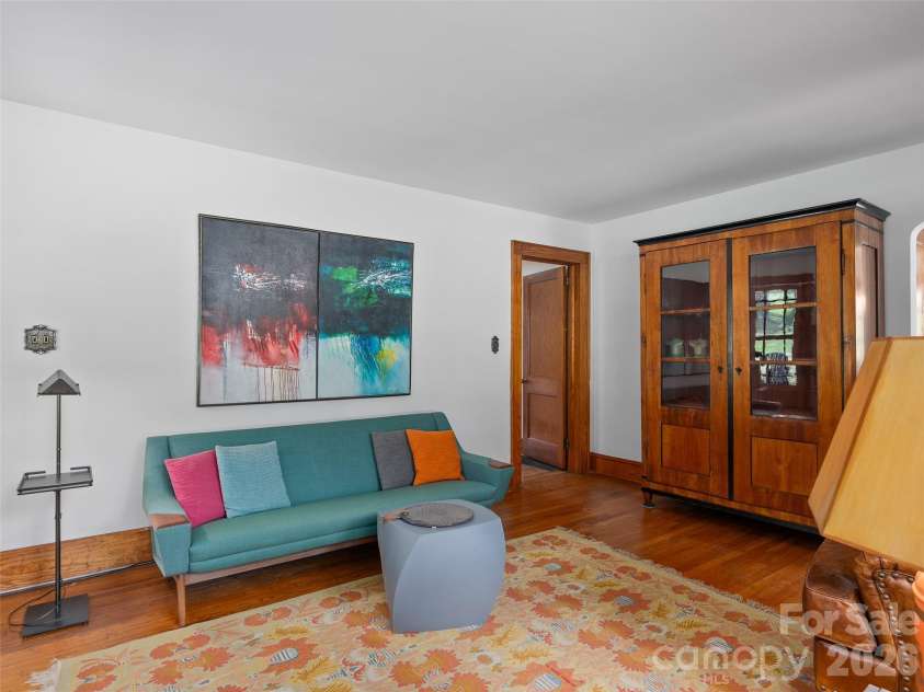 654 Ratcliff Cove Road, Waynesville, NC 28786.  MLS# CAR4396191, YatesRealty ID 32382. 