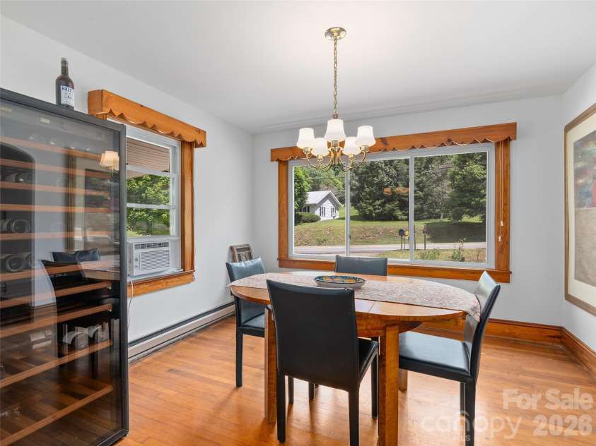 654 Ratcliff Cove Road, Waynesville, NC 28786.  MLS# CAR4396191, YatesRealty ID 32382. 