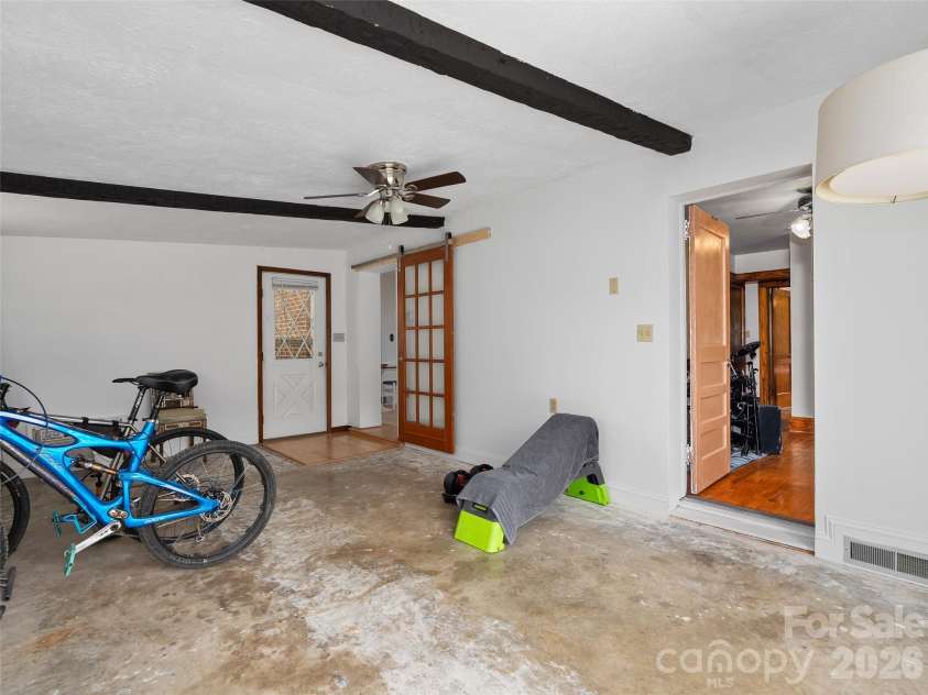 654 Ratcliff Cove Road, Waynesville, NC 28786.  MLS# CAR4396191, YatesRealty ID 32382. 