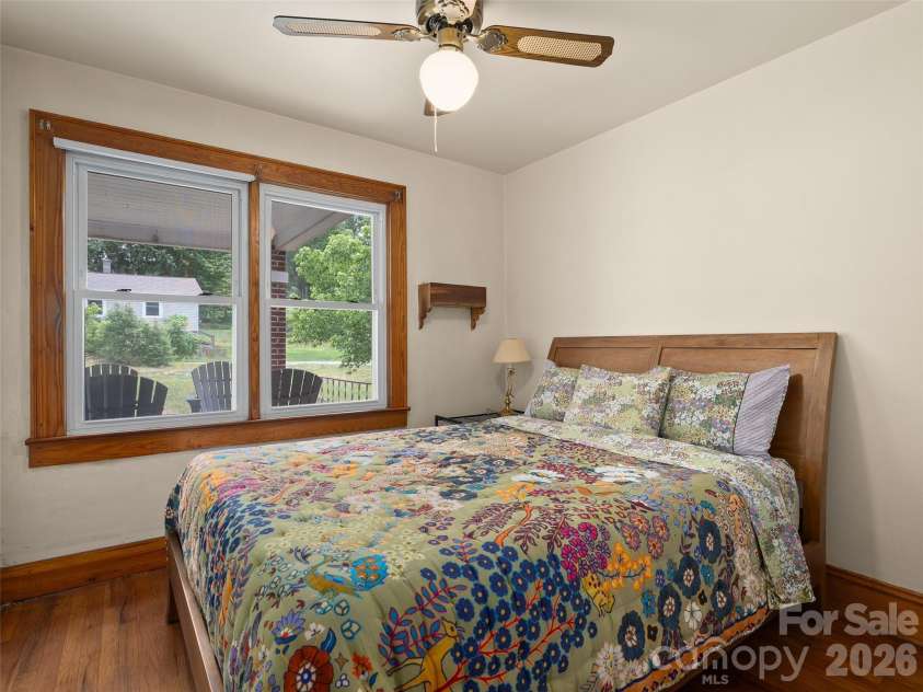 654 Ratcliff Cove Road, Waynesville, NC 28786.  MLS# CAR4396191, YatesRealty ID 32382. 