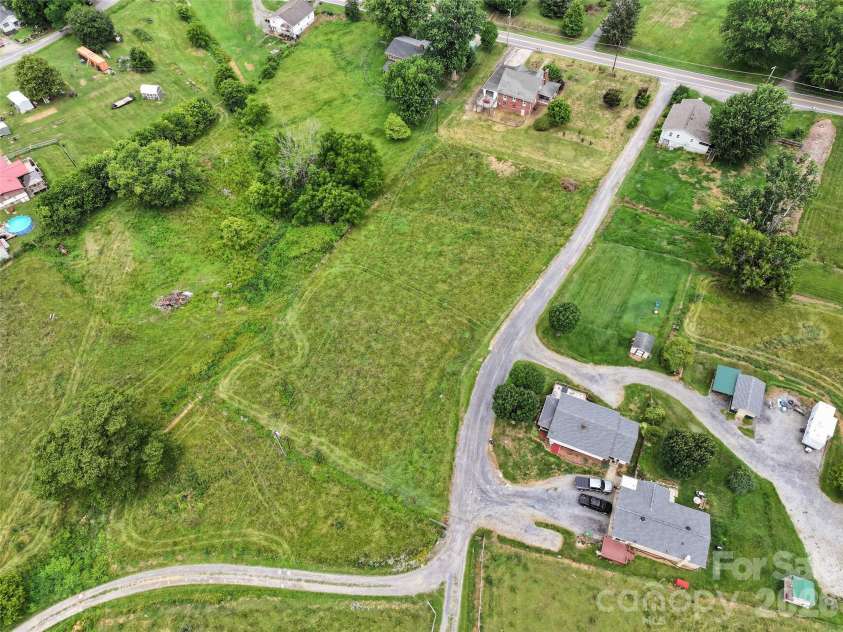 654 Ratcliff Cove Road, Waynesville, NC 28786.  MLS# CAR4396191, YatesRealty ID 32382. 