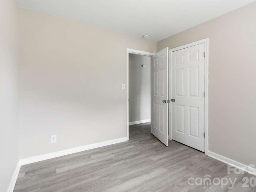 2725 Thornton Road, Charlotte, NC 28208.  MLS# CAR4394412, YatesRealty ID 32383. Second shot of the first bedroom.