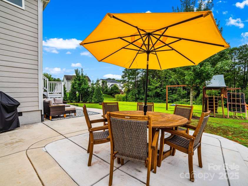 8628 Shadetree Street, Huntersville, NC 28078.  MLS# CAR4287521, YatesRealty ID 32383. 