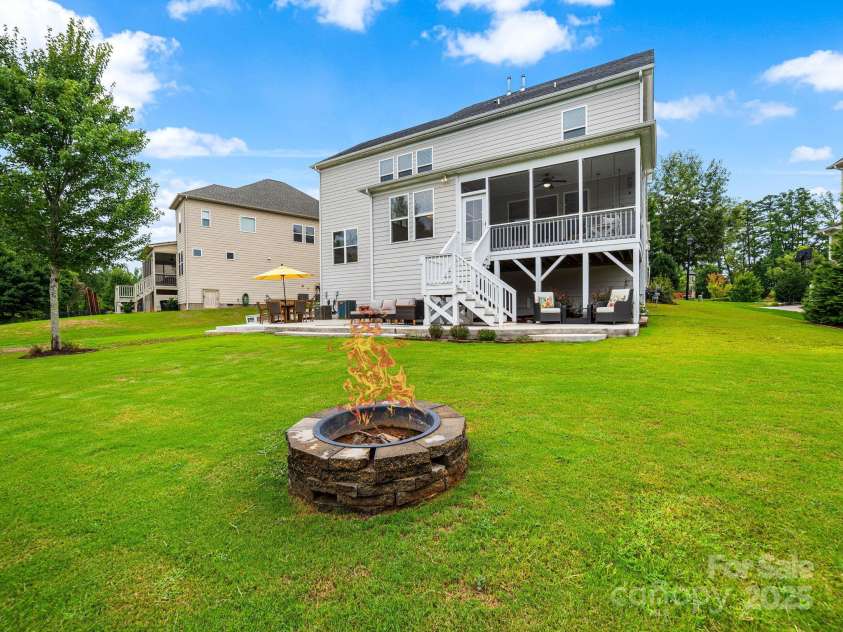 8628 Shadetree Street, Huntersville, NC 28078.  MLS# CAR4287521, YatesRealty ID 32383. 