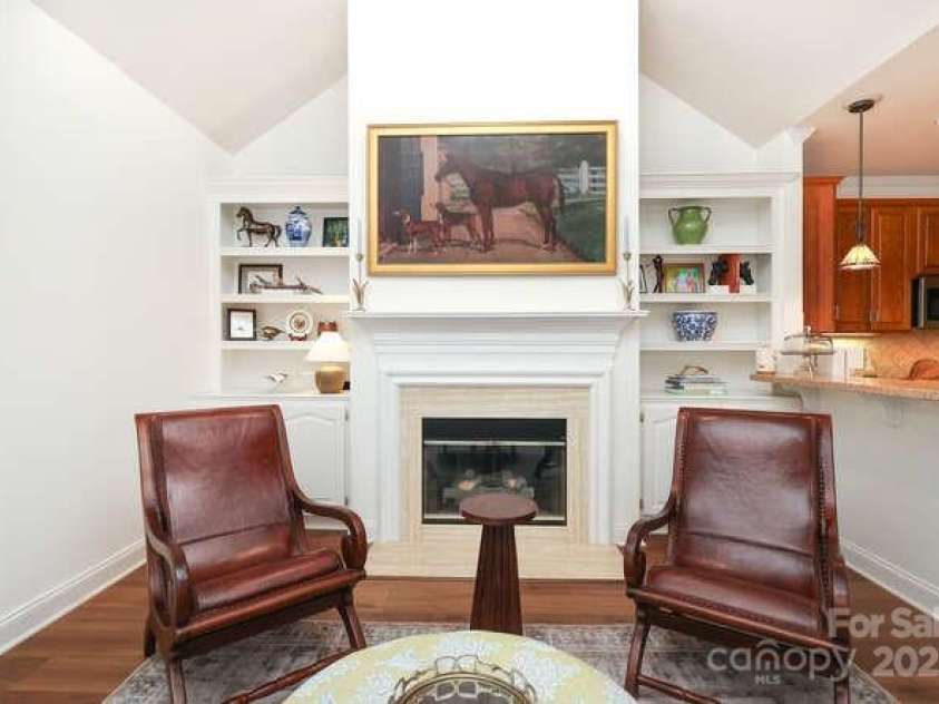 16037 Stonemont Road, Huntersville, NC 28078.  MLS# CAR4279045, YatesRealty ID 32385. Living Rom