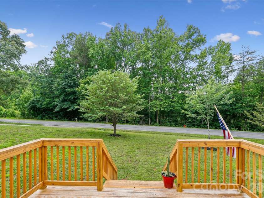 6673 Forney Hill Road, Denver, NC 28037.  MLS# CAR4382678, YatesRealty ID 32385. 