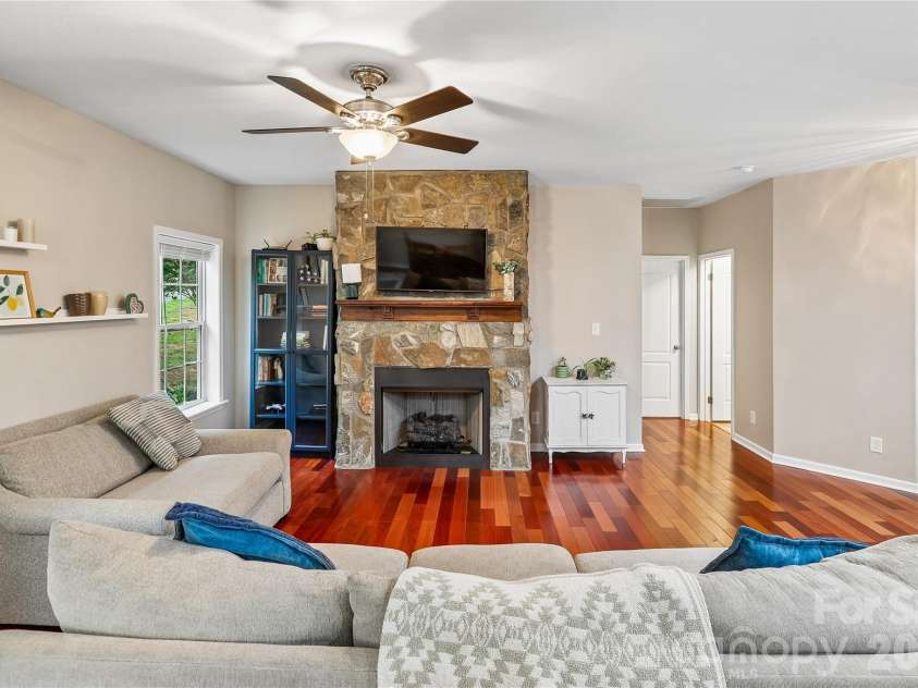 6673 Forney Hill Road, Denver, NC 28037.  MLS# CAR4382678, YatesRealty ID 32385. 