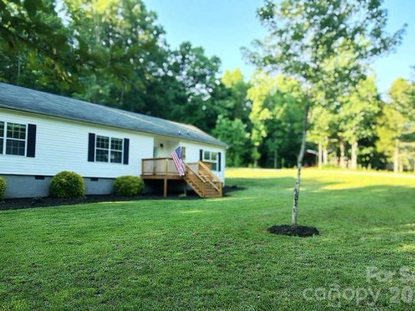 6673 Forney Hill Road, Denver, NC 28037.  MLS# CAR4382678, YatesRealty ID 32385. 