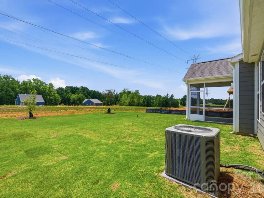 15216 First Broad Drive, Huntersville, NC 28078.  MLS# CAR4342685, YatesRealty ID 32386. Backyard